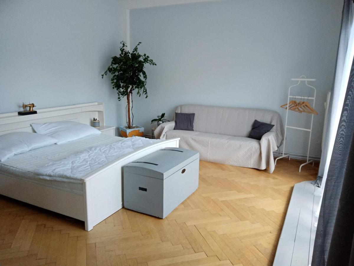 Apartman Xxl Jachymov Luaran gambar